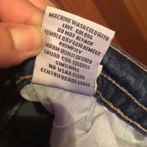 Denim capris semi distressed Embroidered pockets size 14 - Picture 11 of 12